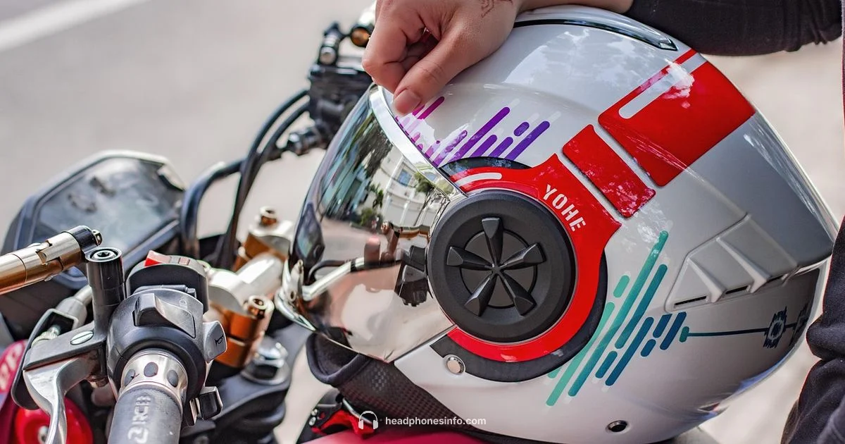 Helmet Audio Guide - Headphones Info