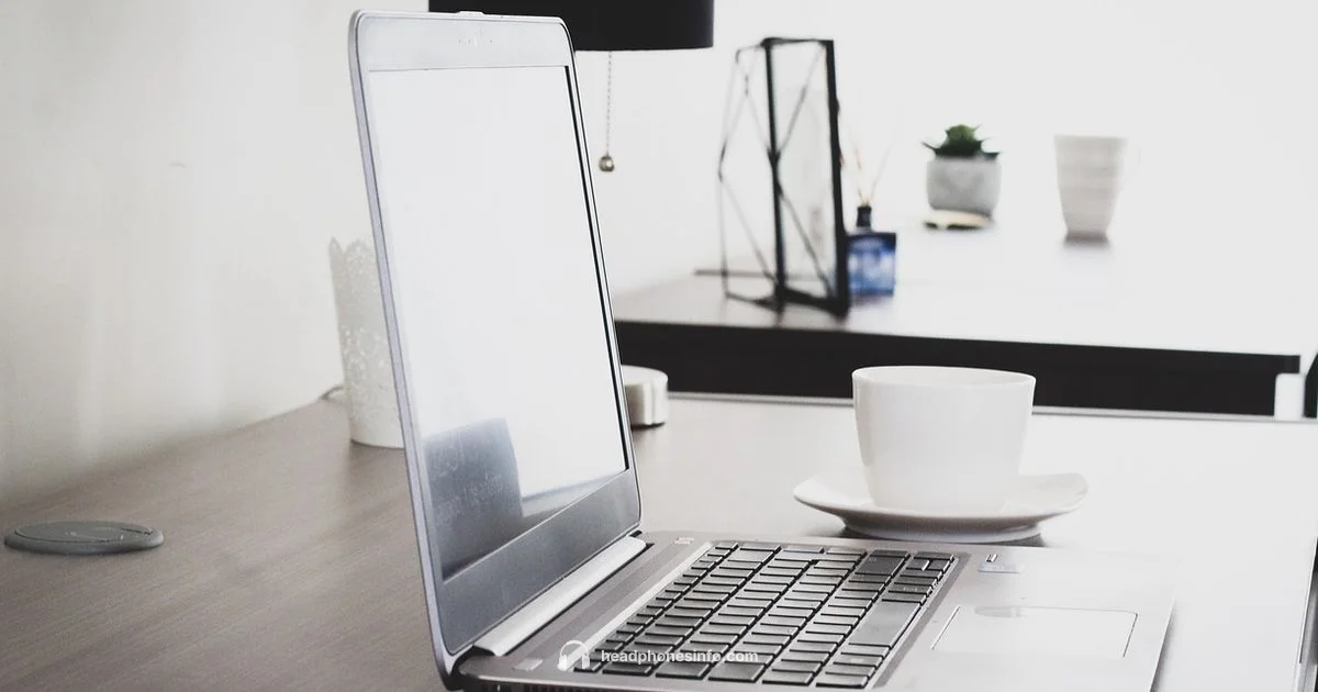 Ear Pain & Headphones Ear Pain & Headphones - Headphones Info