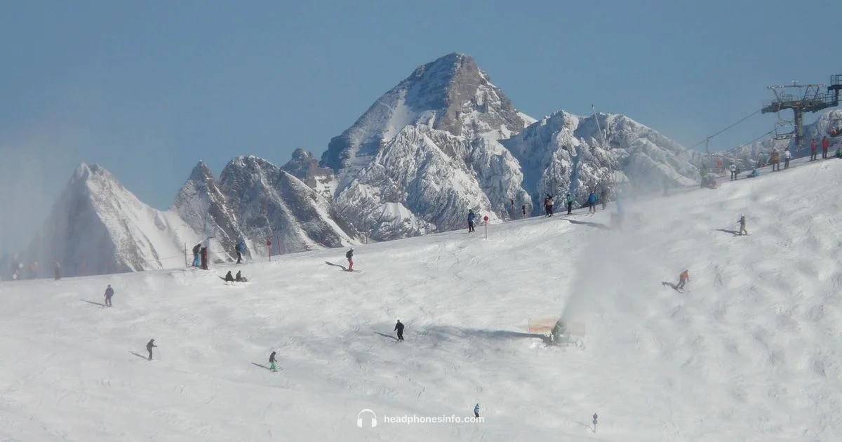 Snowboarding Headphones Guide - Headphones Info