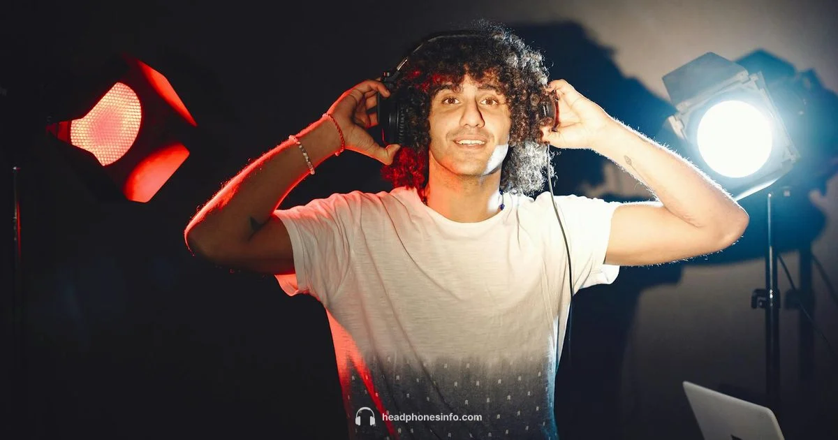 Studio Reference Headphones - Headphones Info