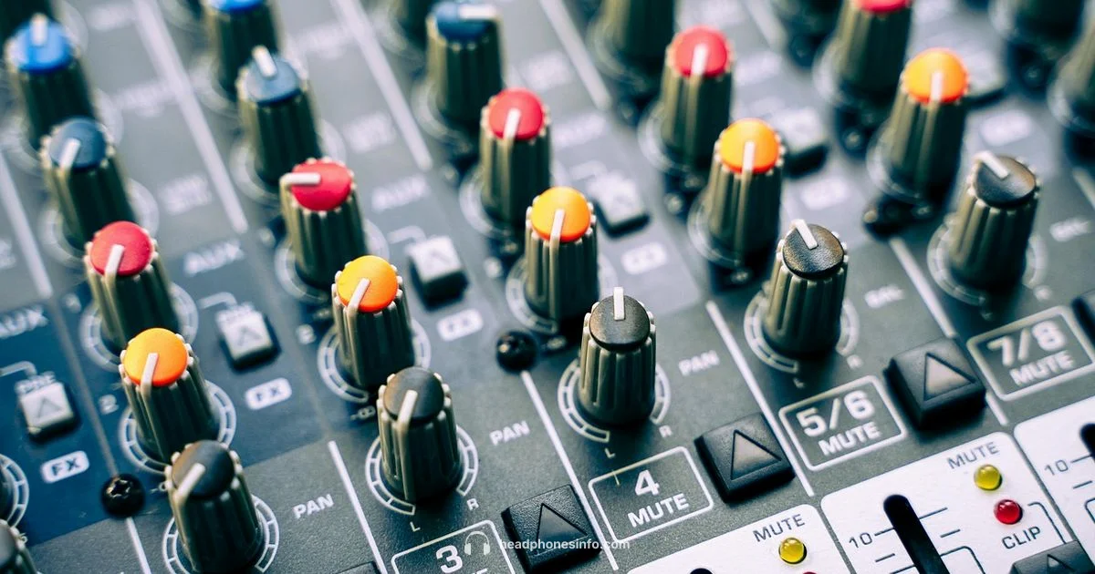 Headphones Defined Clearly - Headphones Info