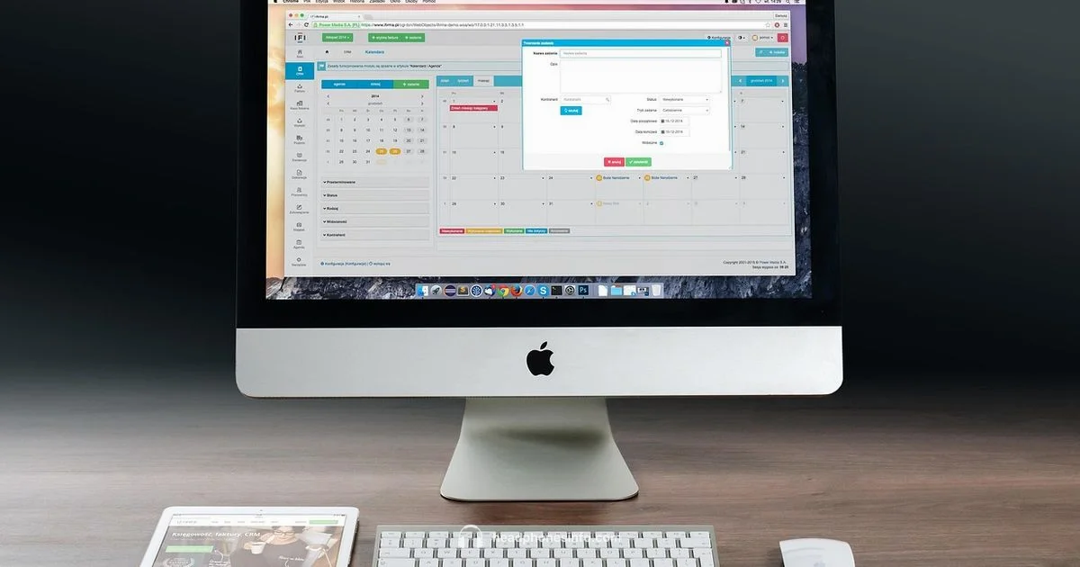 Headphones vs AirPods - Headphones Info