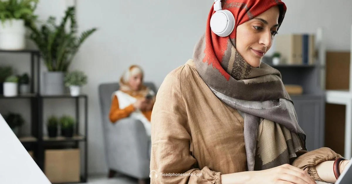 Pair Bose Headphones - Headphones Info