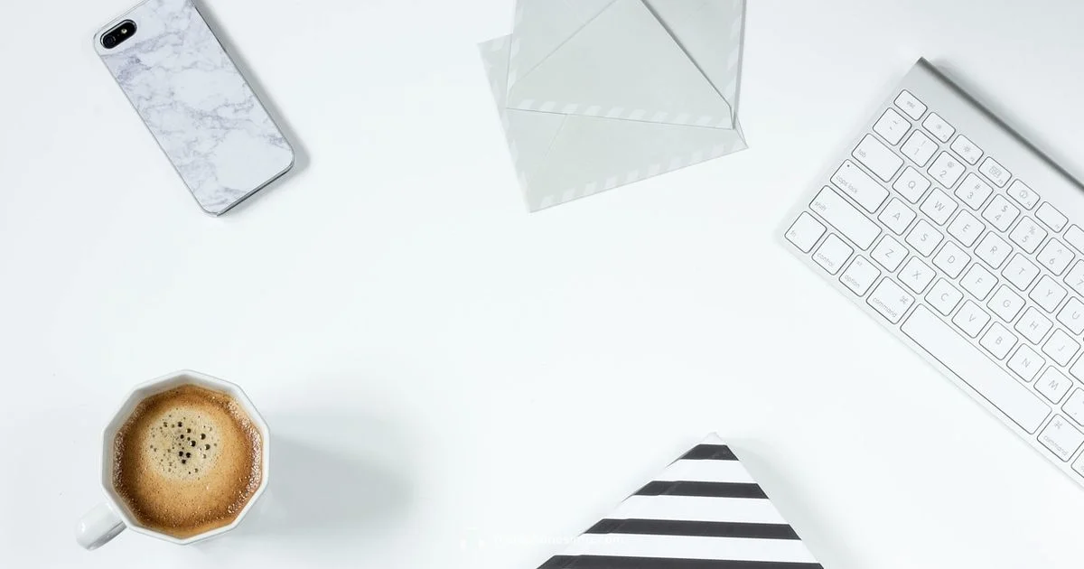 iPhone 15 Headphones - Headphones Info