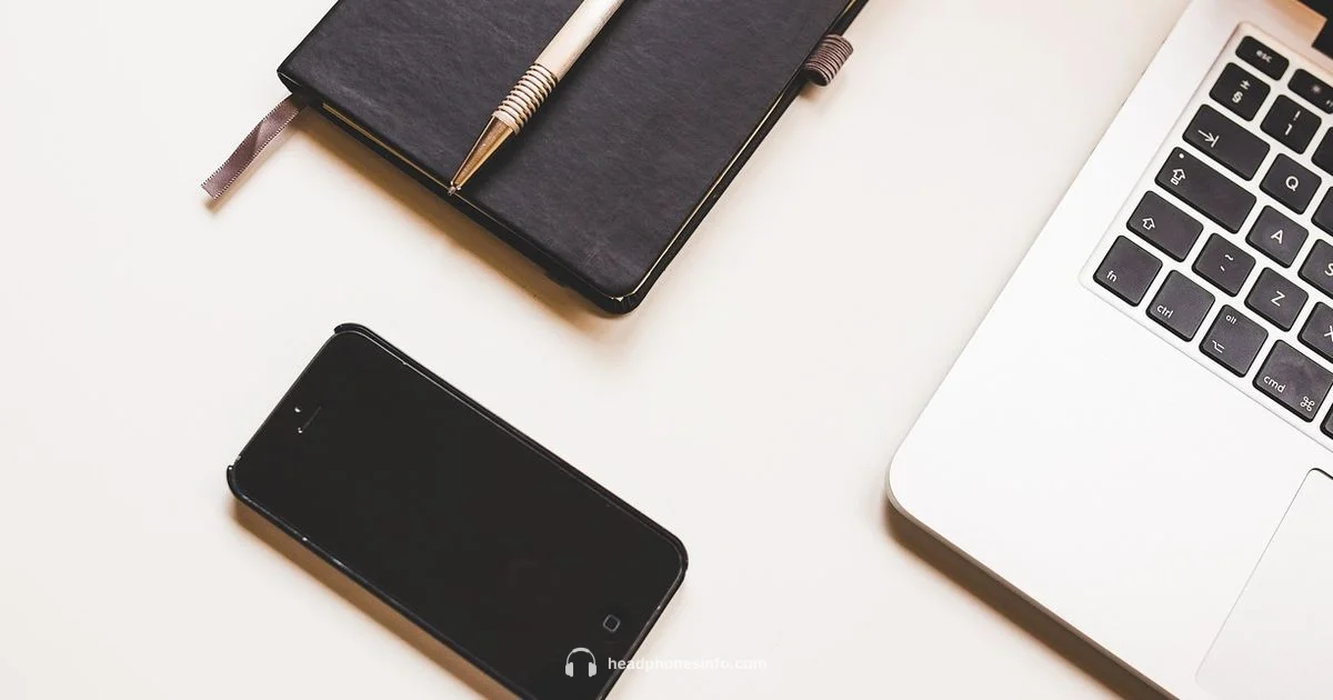 iPhone Earbuds Guide iPhone Earbuds Guide - Headphones Info